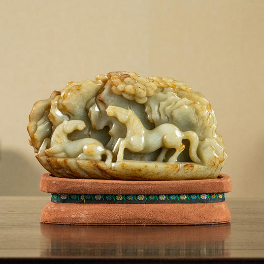 清 玉雕双骏图山子摆件 商品图4
