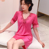 【品味优雅，女神必备】初夏清晨，女士薄款冰丝睡裙贴身而至。绸缎光华，性感蕾丝花，柔软顺滑舒适无比。修身显瘦款式，多色可选，细节精致。不羁而迷人，尽显女人娇美！ 商品缩略图8