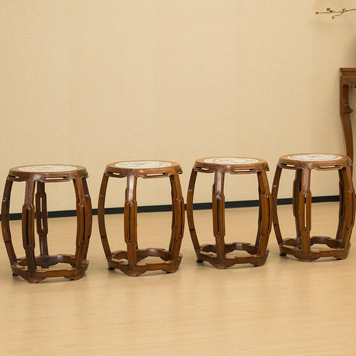 清 红木嵌粉彩博古花卉图瓷板鱼门洞鼓凳成堂（一套四只） 商品图4