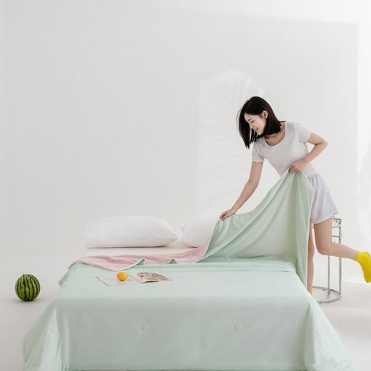 【小凉芯黑科技冷感技术，轻盈自在睡！】双A类凉感丝 冰淇淋夏凉被 可机洗夏季空调被 学生宿舍单双人夏被！ry 商品图6