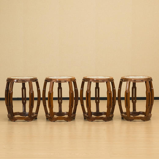 清 红木嵌粉彩博古花卉图瓷板鱼门洞鼓凳成堂（一套四只） 商品图0