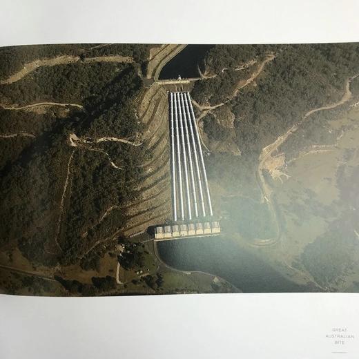 伟大的南方土地 数百幅彩色插图 精装16开 商品图11