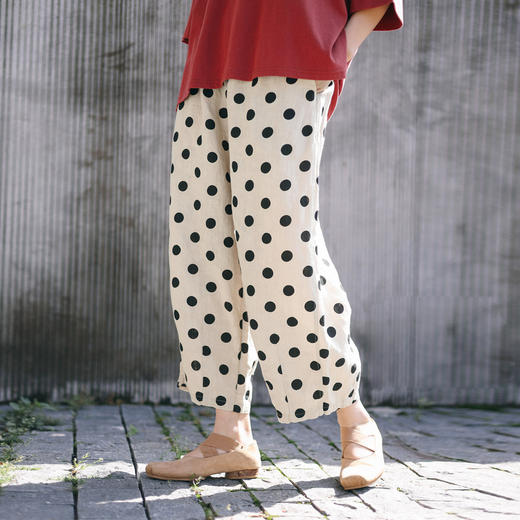 * 绽放283朵/亚麻卡其黑波点休闲宽松直筒设计感全腰松紧压褶九分裤 商品图0