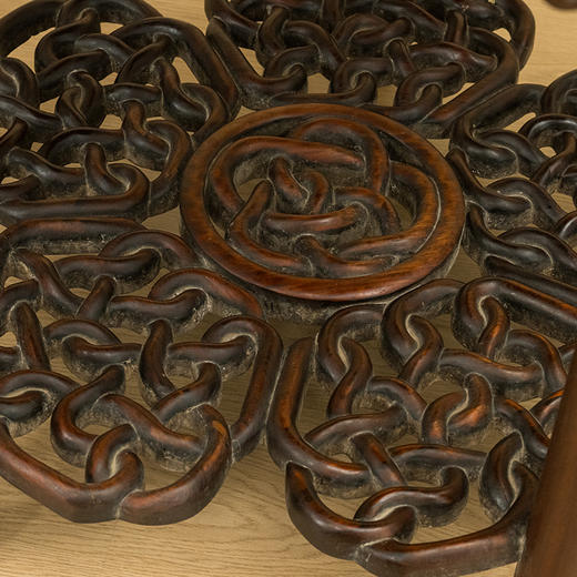 清 红木镶云石透雕绳纹五足圆桌 商品图3