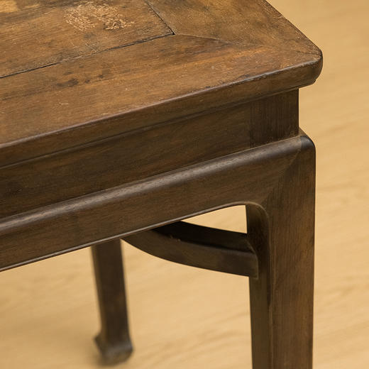 清 红木束腰马蹄腿霸王枨小书桌 商品图2