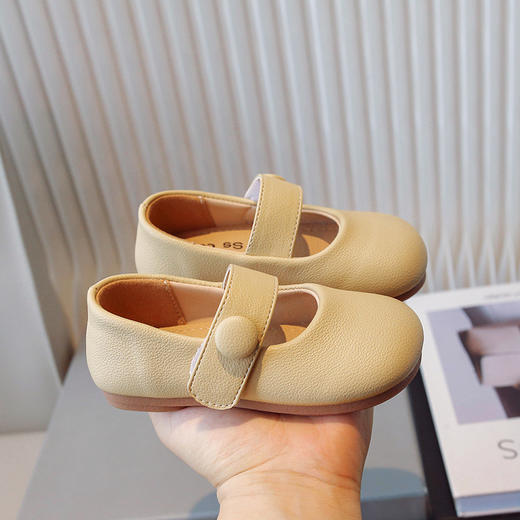 【夏季新款百搭纯色小皮鞋】女童鞋纯色小皮鞋，韩版时尚又洋气，女童公主鞋女童透气小皮鞋QQ 商品图4
