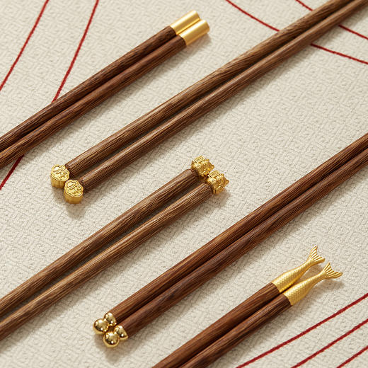 初心| 实木合金鸡翅木筷子五双装（鱼尾+招财猫+祥云+顶福+龙珠） 商品图2