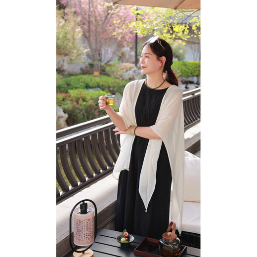 【抖音专属】披肩（23710352-山矾） 商品图2