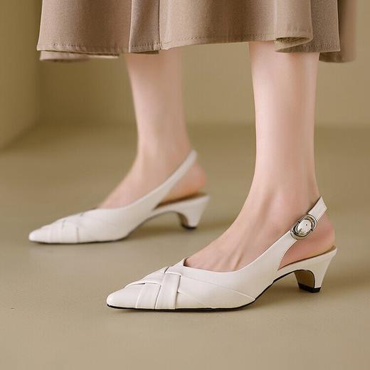 【预售5天】时尚编织羊油皮尖头浅口，气质后空细中低跟单凉鞋MBJR&807 商品图2