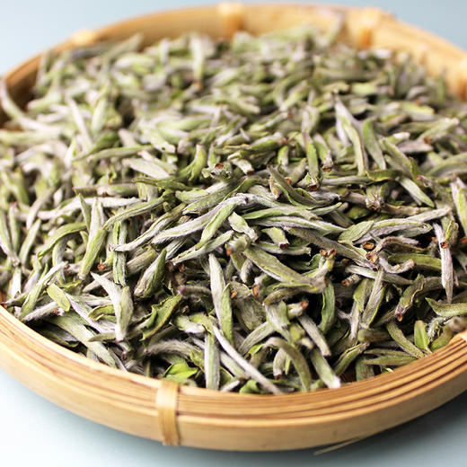 鼎茗荟丨太姥山荒野银针 福鼎白茶 2024年原料 特级 50g 买2罐配礼品袋 商品图3