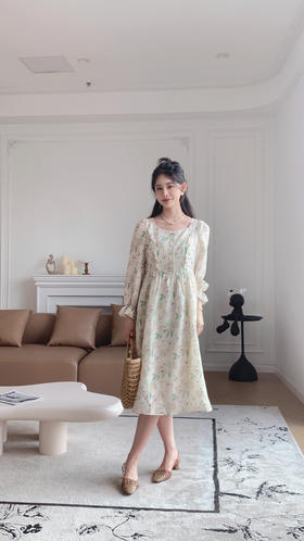 淡雅清新！法式浪漫方领碎花连衣裙
