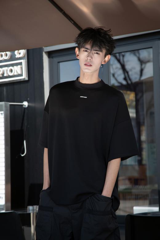 S412812030极简短袖T恤 商品图4