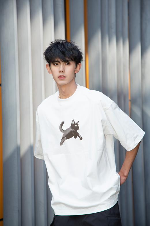 S415812043小猫主题印花短袖T恤 商品图2