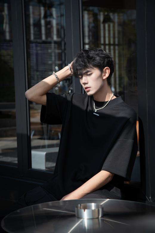 S412812030极简短袖T恤 商品图2