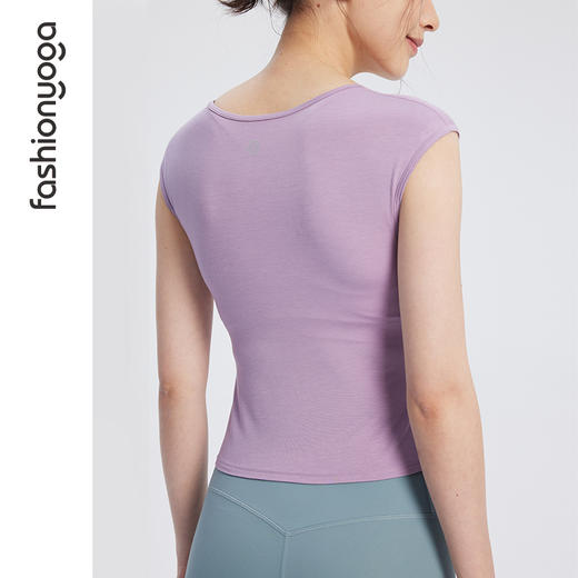 【特卖不退换】F14223亲肤V领显瘦外搭 商品图12