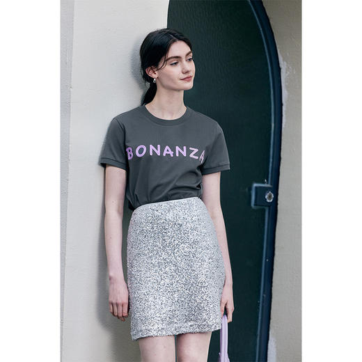 HeyDress幸运刺绣T恤女夏季圆领宽松时尚短袖百搭通勤感字母半袖 商品图2