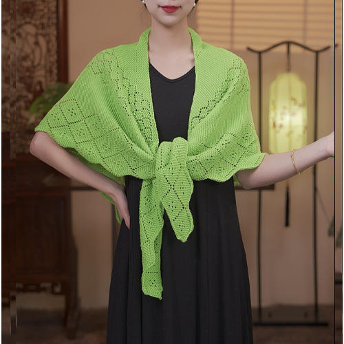 2025春秋新款时尚百搭纯色针织镂空菱形三角巾披肩外搭洋气围巾女 商品图8