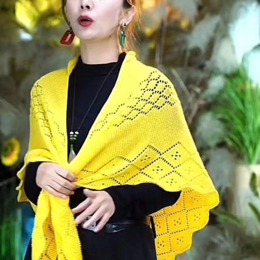 2025春秋新款时尚百搭纯色针织镂空菱形三角巾披肩外搭洋气围巾女 商品图10