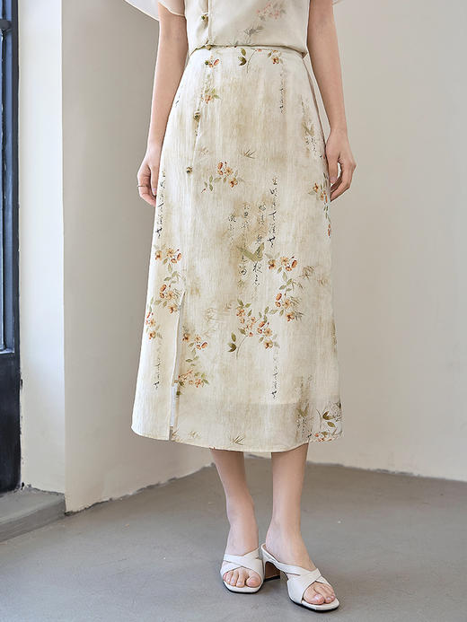 【专属特价】熙世界国风套装女2025新款夏改良新中式碎花上衣半身裙子两件套 商品图3