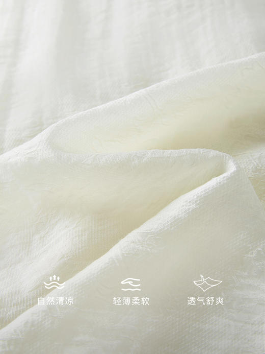 【专属特价】熙世界轻国风提花天丝衬衫2025夏装新款设计感泡泡袖新中式上衣 商品图2