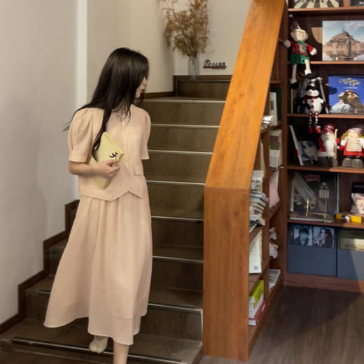 金蘑菇菇 /仲夏甜茶套装 云感轻透定制醋酸宽松两件套 商品图1