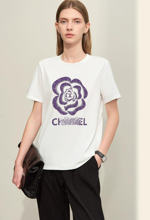 小香 女款 2024夏新款 山茶花剪影立体发泡印花 圆领短袖T恤 Z-11618 商品图0