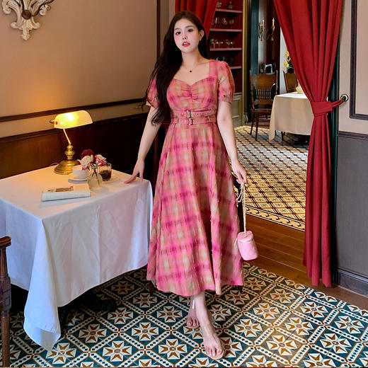 ZMXQ-1840大码女装高级感夏季粉色格子法式复古连衣裙胖mm200斤显瘦 商品图2