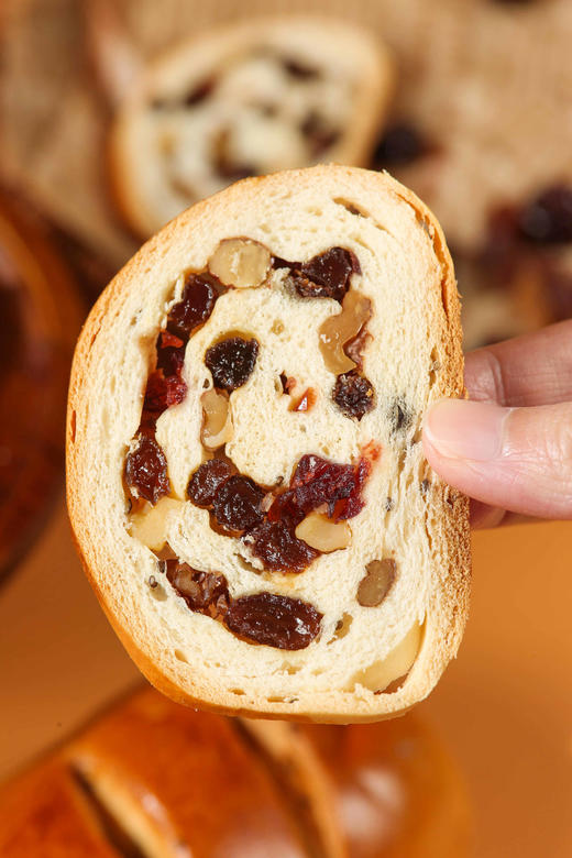 果仁盛宴！【水牛奶列巴】纯手工制作 果仁含量≥30% 水牛奶和面 安佳黄油 外焦里软 奶香浓郁 口感扎实 0负添加0防腐剂 商品图4