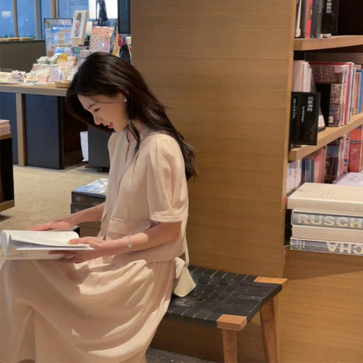 金蘑菇菇 /仲夏甜茶套装 云感轻透定制醋酸宽松两件套 商品图2