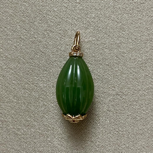 18K玫瑰金和田玉（碧玉）镶钻吊坠--青橄榄/8*14.5mm/浅绿 商品图0