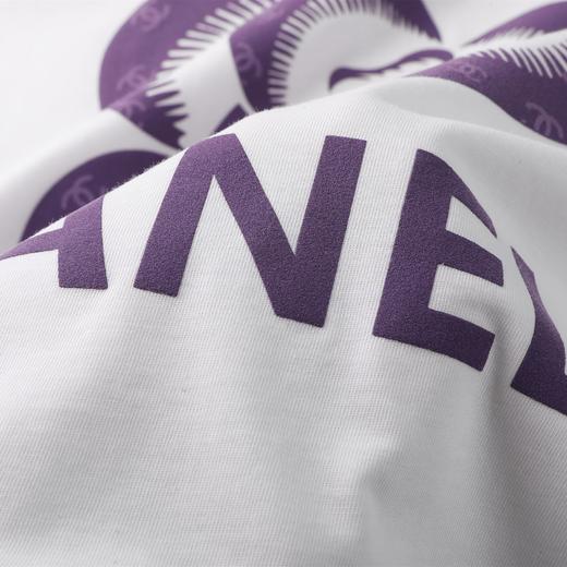 小香 女款 2024夏新款 山茶花剪影立体发泡印花 圆领短袖T恤 Z-11618 商品图10