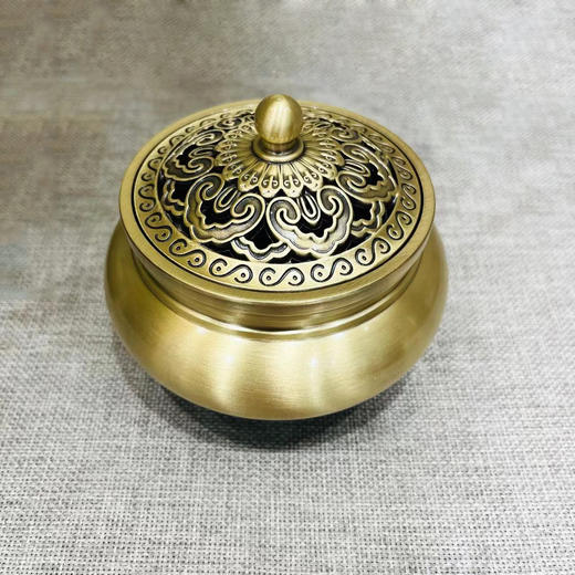 精雕如意纹三足铜香炉 商品图1