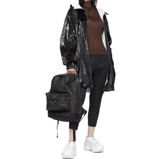 出行必备！专柜一包难求 ISSEY MIYAK 三宅一生 Daypack情侣款双肩包 商品图0