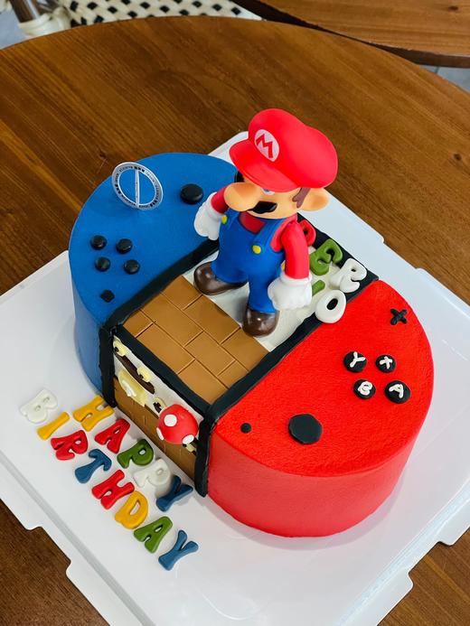 马里奥摆件奶油抹面蛋糕 商品图1