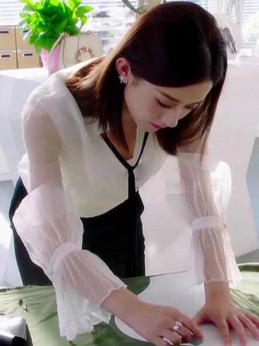 特价促！！微脏  赵丽颖同款 法式学院风宽松别致中长衬衫-喜出 商品图2