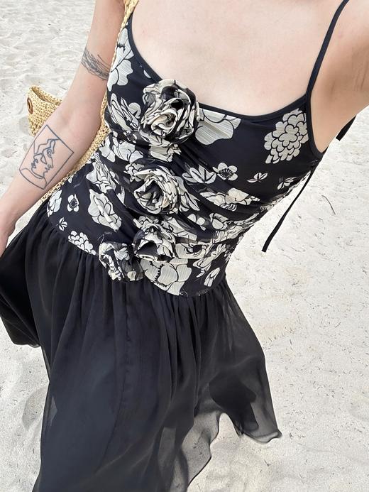 DUO智仙生 杜维埃的海边 琥珀山茶立体花卉褶饰雪纺度假长裙 商品图2