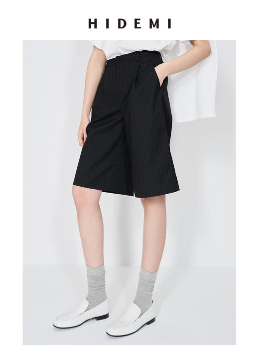 HIDEMI 极简细条纹压褶设计感宽松阔腿中低腰西裤中裤 灰色/黑色 商品图4