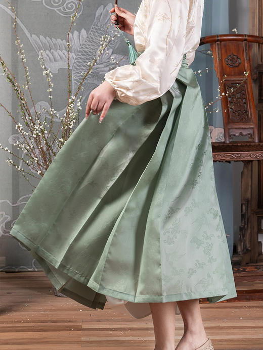 荷言GL 浣碧 杏林春燕暗纹改良马面裙串珠腰带 商品图3