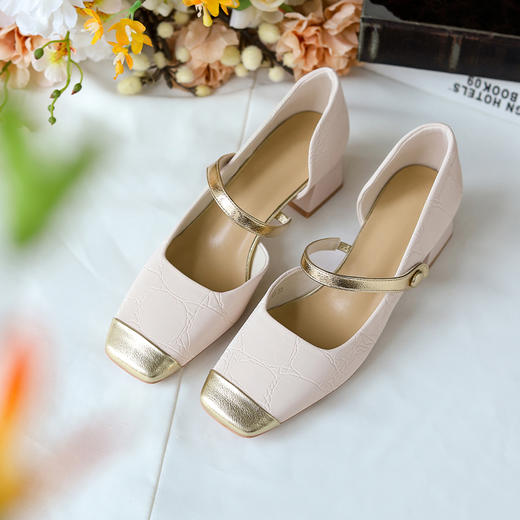 西遇法式玛丽珍单鞋女新款配裙子金色方头拼接包头凉鞋V1333707/V0047000 商品图4