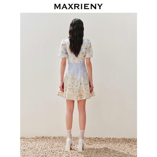 【商场同款】MAXRIENY渐变印花度假风连衣裙24夏季新款桑蚕丝裙子(货号:MC85DR309) 商品图3