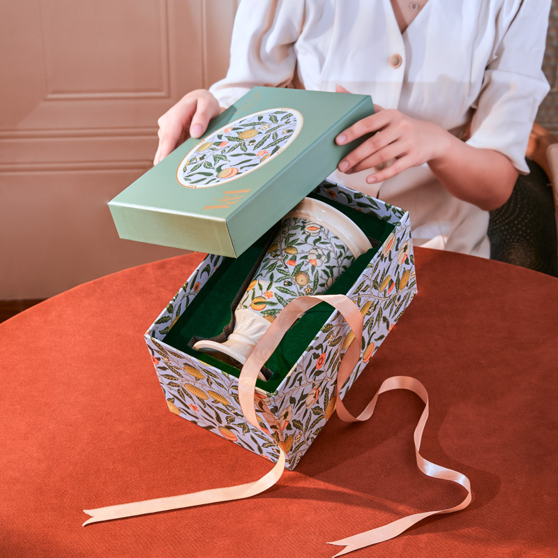 简小姐精选芍药季手工花瓶  JOYYE卓艺联名V8A博物馆授权产品 威廉莫里斯高足花器  下单5天发货