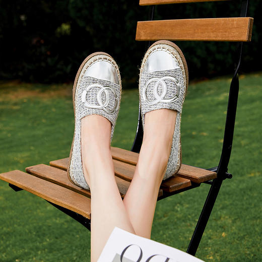 西遇小香风渔夫鞋女新款春夏季草编一脚蹬懒人鞋白色平底单鞋V1346812/V1346814 商品图2