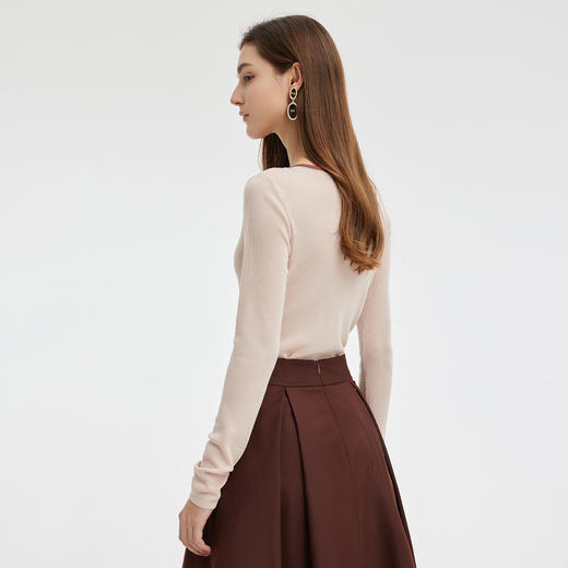 PE634斯尔丽2024春季新款软糯质感撞色假两件圆领百搭时尚减龄针织上衣 商品图1