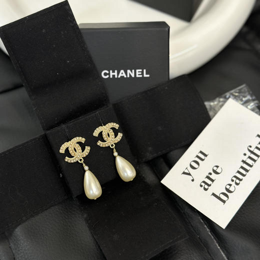 Chanel 双c 金色 水滴珍珠 耳钉 商品图2