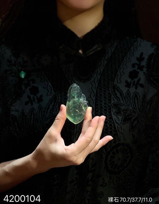 玻璃种飘翠观音裸石【4200104】具体价格微信咨询 商品图4
