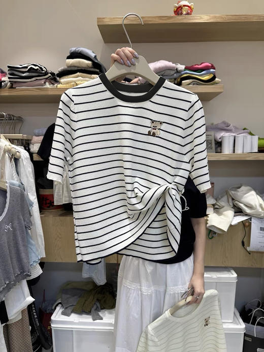 【YW】无忧购韩版百搭条纹小熊刺绣圆领宽松休闲打底上衣0923（截单后7天发货) 商品图5