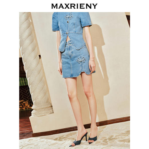 【英式雅皮士-商场同款】MAXRIENY复古新中式手工钉珠盘扣半裙(货号:MC85SK071) 商品图2