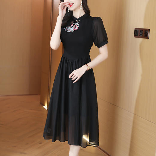 AHM-8682中国风甜美短袖套头夏季新款高级感复古绣花网纱小黑裙 商品图3