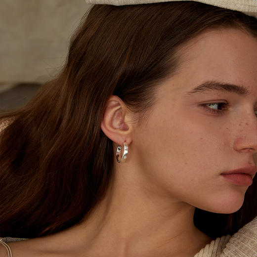 ARSIS｜星夜系列 丝光星痕耳圈 商品图3