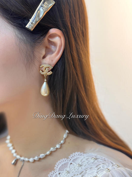 Chanel 双c 金色 水滴珍珠 耳钉 商品图0